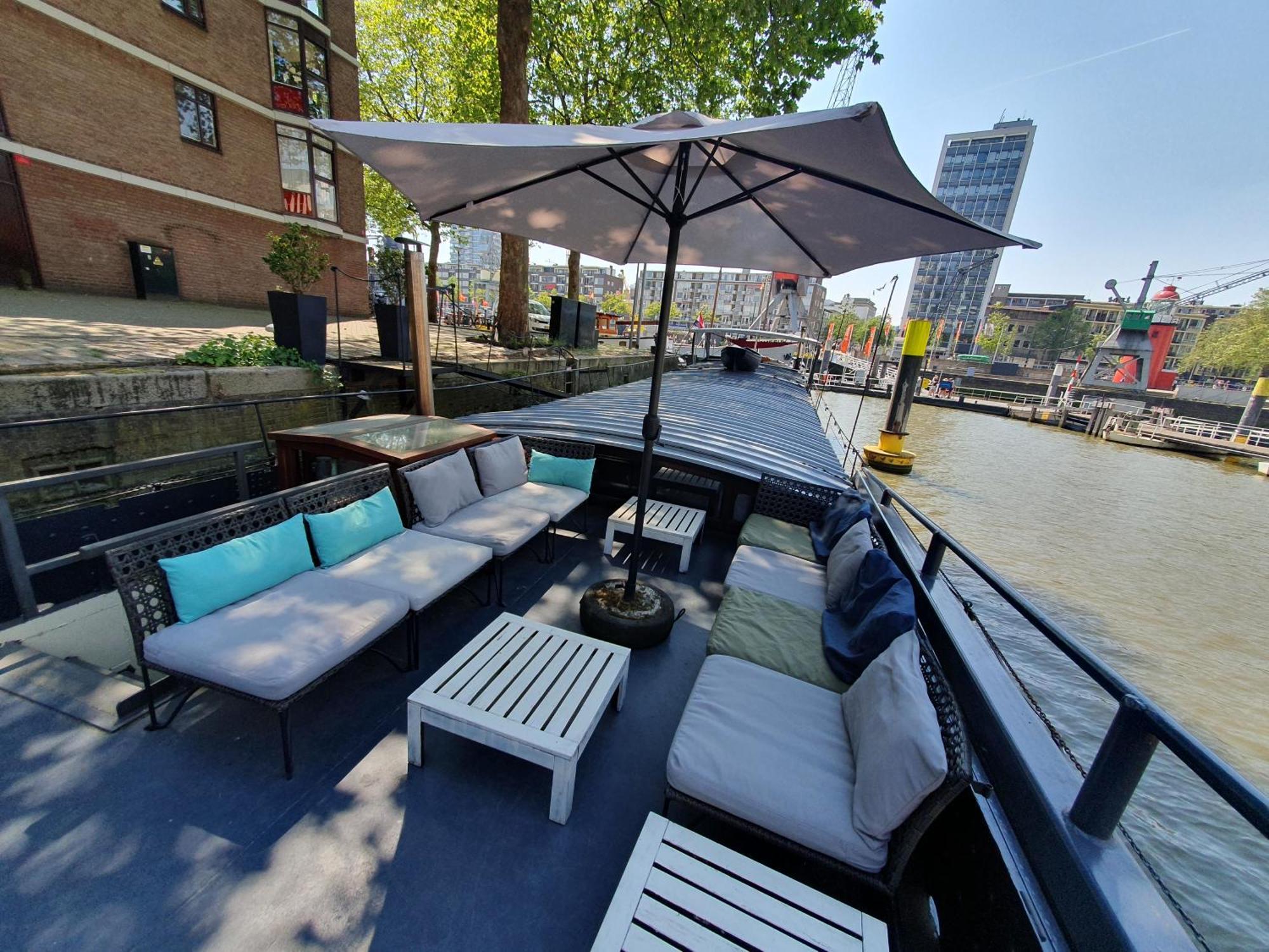 Houseboat Holiday Apartments Роттердам Номер фото